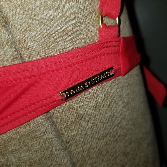 Swim systems collection bikini top red small  padded - Picture 7 of 8